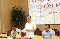 Chủ tịch Cần Thơ chỉ đạo sửa cơ chế đặc thù cần bổ sung lĩnh vực giáo dục, y tế