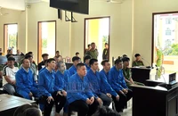 Cần Thơ: Mâu thuẫn việc đòi nợ, 14 bị cáo xách dao, búa đi gây án