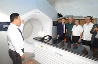 Tin vui cho bệnh nhân ung thư ĐBSCL: Cần Thơ chính thức bàn giao hệ thống xạ trị gia tốc