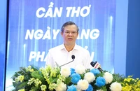 Thanh niên hỏi Chủ tịch Cần Thơ về chính sách thu hút, giữ chân người tài 