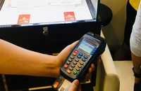 Ngân hàng có trách nhiệm gì khi cấp thẻ tín dụng cho khách hàng?