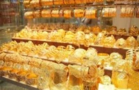Kim loại quý tiếp tục bị bán tháo