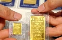 Giá vàng miếng SJC đột ngột lao dốc gần 5,5 triệu đồng/lượng