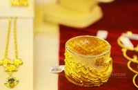 Giá vàng 9999 vẫn rất 'mềm' so với SJC