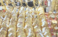 Vàng 9999 tăng sốc, vàng SJC bất ngờ rớt giá nhanh