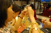 Giá vàng miếng SJC hôm nay 24-1 tăng mạnh, có nên mua vàng trang sức tích trữ?