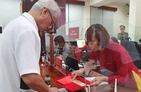 Nhận biết nơi mua bán vàng miếng SJC hợp pháp