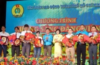 Tuyên dương 54 gương sáng đảng viên tiêu biểu