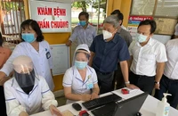 Thứ trưởng Bộ Y tế Nguyễn Trường Sơn nghỉ việc từ 1-11 