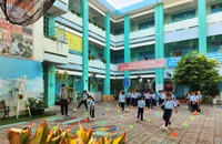 TP.HCM nắng gay gắt, trường học tìm đủ cách chống nóng