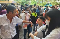 Xét tuyển vào lớp 6: Phụ huynh đổ xô cho con thi chứng chỉ tiếng Anh