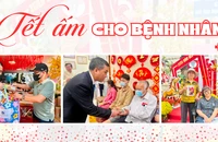 Tết ấm nơi hành lang bệnh viện 
