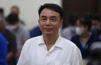 Hoãn phiên tòa phúc thẩm vụ cựu cục phó Cục Quản lý thị trường Trần Hùng kêu oan
