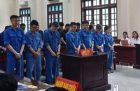 Mở lại phiên tòa xét xử các cựu cán bộ hải quan Hải Phòng tiếp tay cho buôn lậu