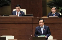 Đại biểu chất vấn về vất vả của ngư dân khi giá xăng dầu tăng cao