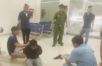 1 ngân hàng ở Bình Dương bị kẻ có súng xông vào cướp