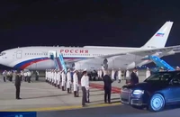 Đài RT Nga đăng video Tổng thống Putin được chào đón ở sân bay Nội Bài