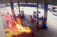 Người đàn ông mang can nghi chứa xăng đến đốt cây xăng Mả Vòng ở Nha Trang