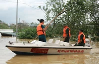 Lũ trên sông Hồng dưới báo động 2, vùng hạ lưu ở mức báo động 3 và đang xuống