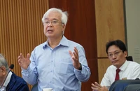 Tinh gọn bộ máy tại 'siêu đô thị' không thể cắt giảm cơ học