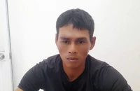 Bắt thanh niên quậy phá đám cưới, đập bảng hiệu của công an