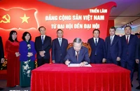 Tổng Bí thư dự khai mạc triển lãm 'Đảng Cộng sản Việt Nam - Từ Đại hội đến Đại hội'