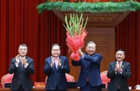 Công bố danh sách Ủy viên Bộ Chính trị, Ban Bí thư khóa XIV