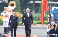 Thủ tướng Lê Minh Hưng chủ trì lễ đón Thủ tướng Cộng hòa Slovakia Robert Fico