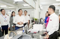 Bài 2: Đảng bám sát cơ sở - điểm tựa để chính quyền đô thị bứt phá