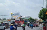 Đã gỡ bảng quảng cáo trang web cá độ trên đường phố