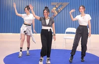 Xem-nghe cuối tuần: Hồng Nhung hối hận vì 'già vẫn ham chơi' tại Chị đẹp đạp gió rẽ sóng 