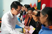Để ai cũng có Tết