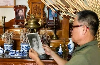 Niềm vui vỡ òa của người con liệt sĩ khi đón bố trở về quê hương