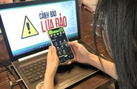 Thao túng tâm lý, dẫn dụ người già đến ngân hàng chuyển tiền 