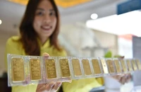 Mua bán vàng miếng ở đâu để không bị phạt?