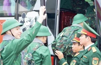 Độ cận khi tham gia nghĩa vụ quân sự được tính theo một hay hai mắt?