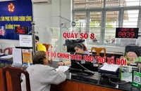 Nhiều giải pháp để việc nhận lương hưu, trợ cấp xã hội không bị gián đoạn