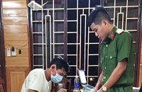 Bắt người làm giả sổ hồng với giá từ 30 đến 50 triệu đồng