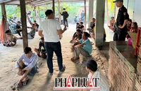 Thuê người canh đường để tổ chức đánh bạc 