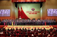 Ban Chấp hành Trung ương Đảng khóa XIII ra mắt đại hội. Ảnh: TTXVN