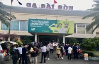 Có nên làm đường sắt trên cao, giữ lại ga Sài Gòn?