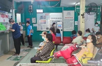 Khám bệnh BHYT bằng CCCD gắn chip, tiện lợi đôi đường