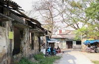 Gần nửa thế kỷ “mắc kẹt” bên di tích