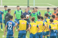 HLV Troussier khởi động chiến dịch World Cup