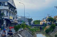 Hiểm họa từ những bờ kênh không có lan can