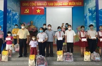 TP.HCM: 10 nhóm đối tượng khó khăn được hỗ trợ 