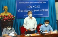 Chủ tịch UBND TP.HCM Phan Văn Mãi, Trưởng Đoàn ĐBQH TP.HCM, phát biểu tại hội nghị.