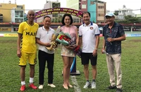 Năm ngoái Cây mùa xuân có cả sự đồng hành của các cựu tuyển thủ miền Bắc, năm nay những người bạn bàn nhau để Cây mùa xuân nở hoa quanh năm…