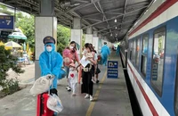 Đường sắt chạy thêm nhiều tàu sau tết, giá vé giảm đến 50%