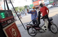 Từ đầu năm đến nay, giá xăng dầu trong nước biến động liên tục do ảnh hưởng từ giá xăng dầu thế giới. 